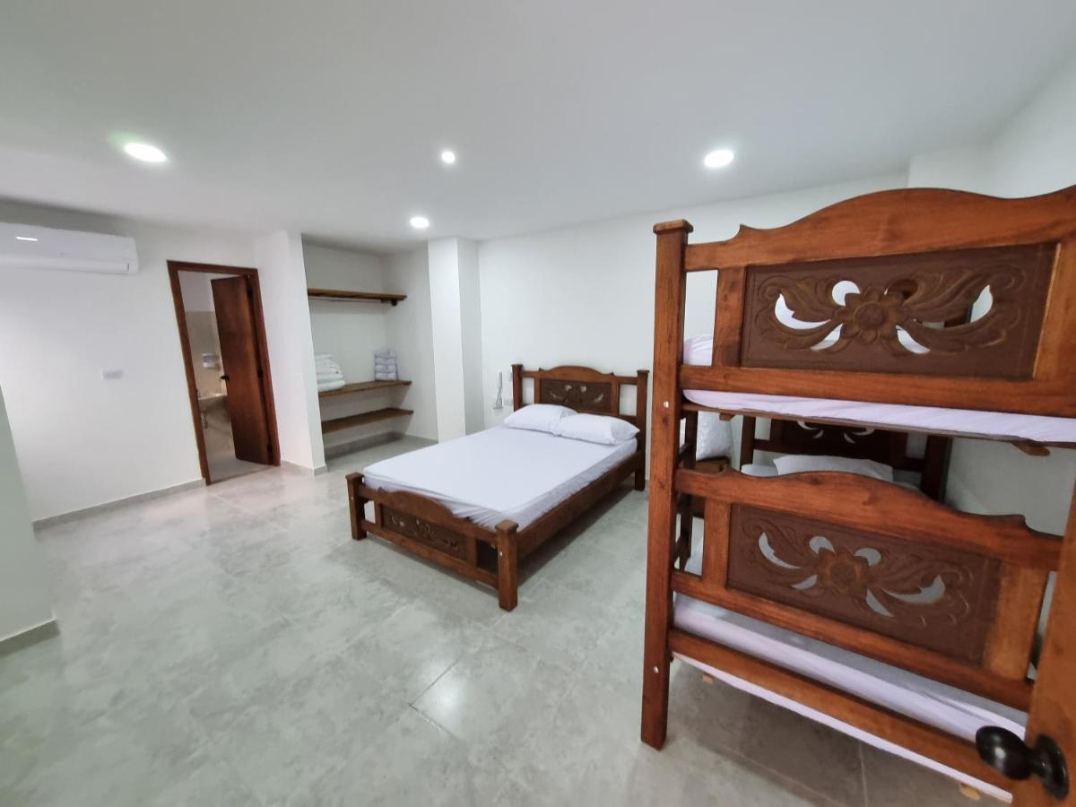 Hotel Antonella Plaza Pinchote Exterior photo