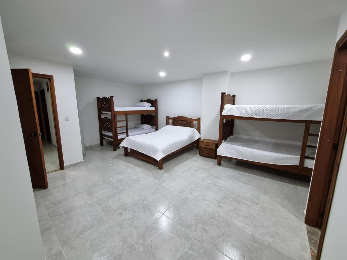 Hotel Antonella Plaza Pinchote Exterior photo